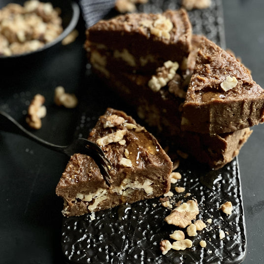 Datľová nepečená torta