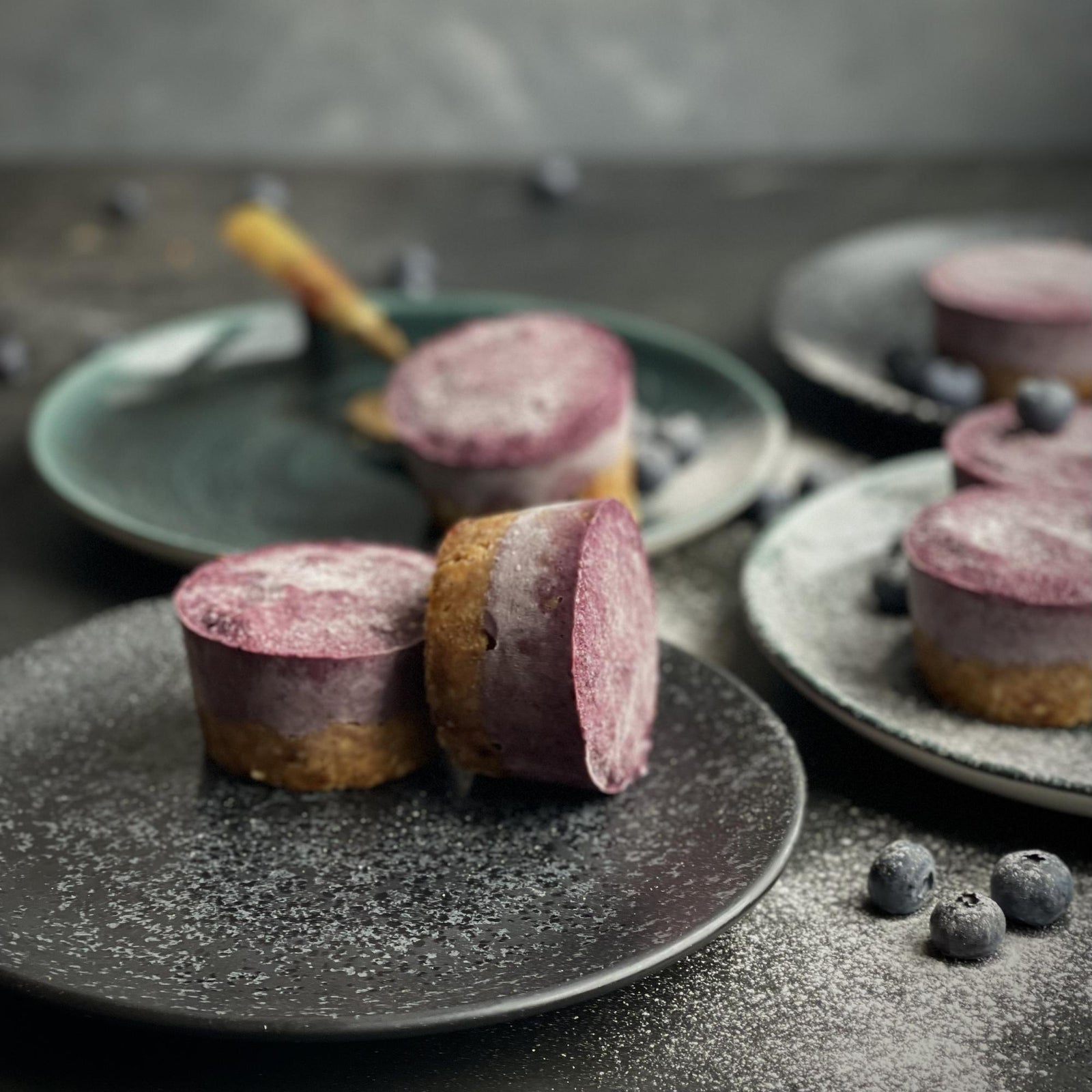 Nepečený čučoriedkový cheesecake