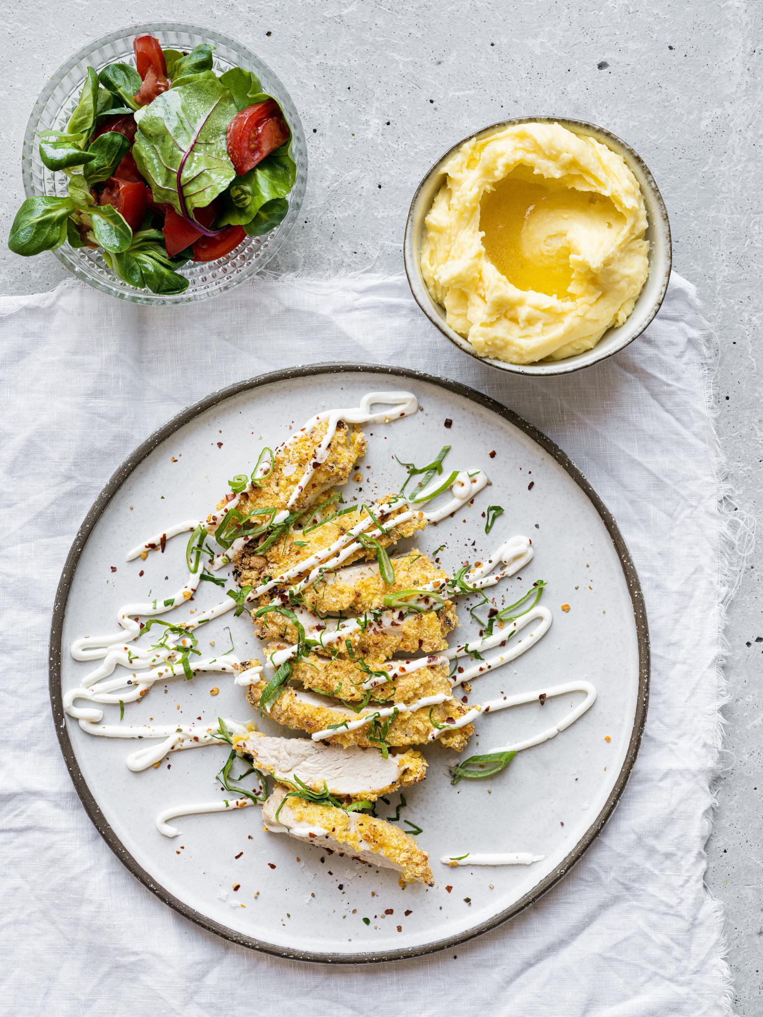Kuracie rezne v kukuričnej strúhanke s parmezánom