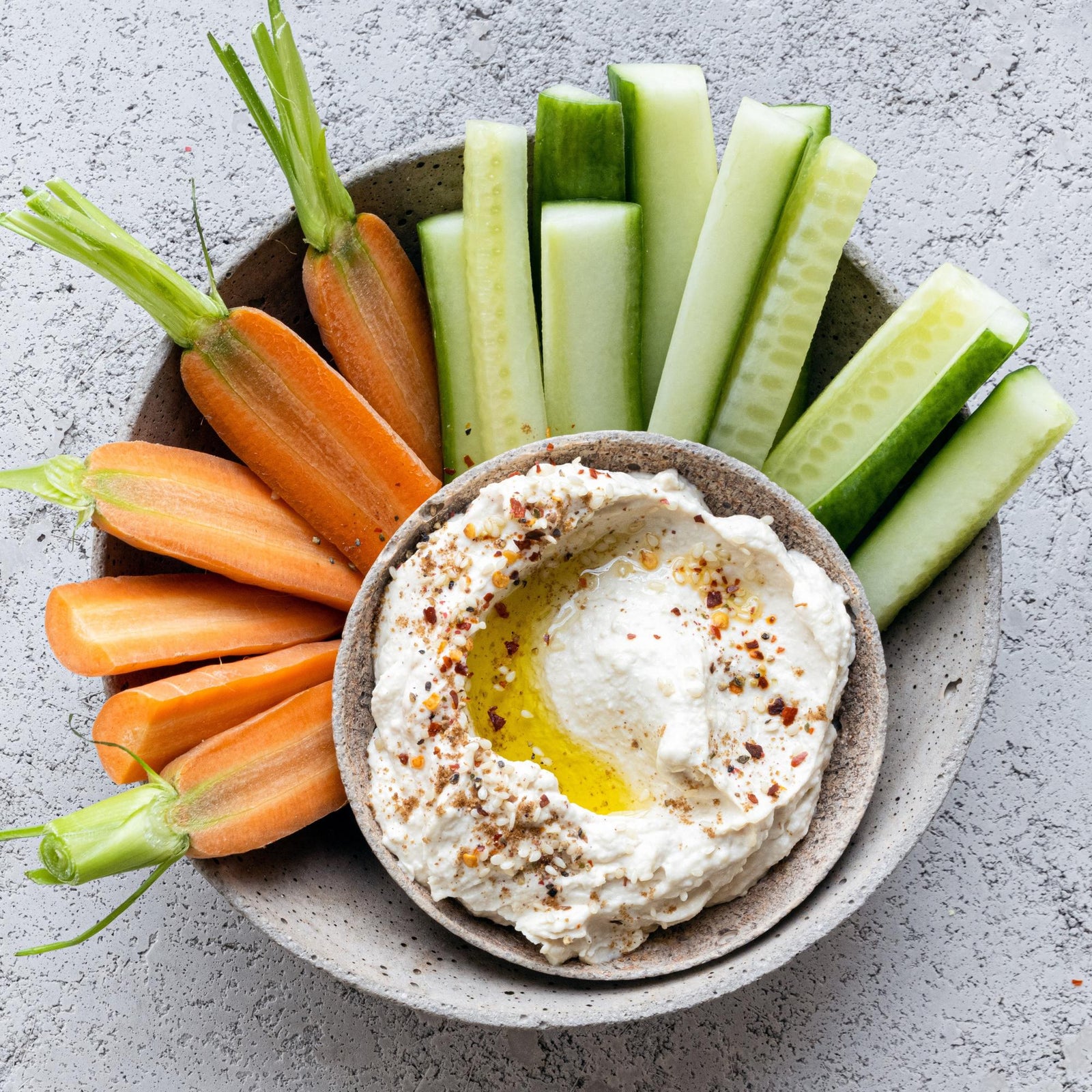 Hummus so zeleninou