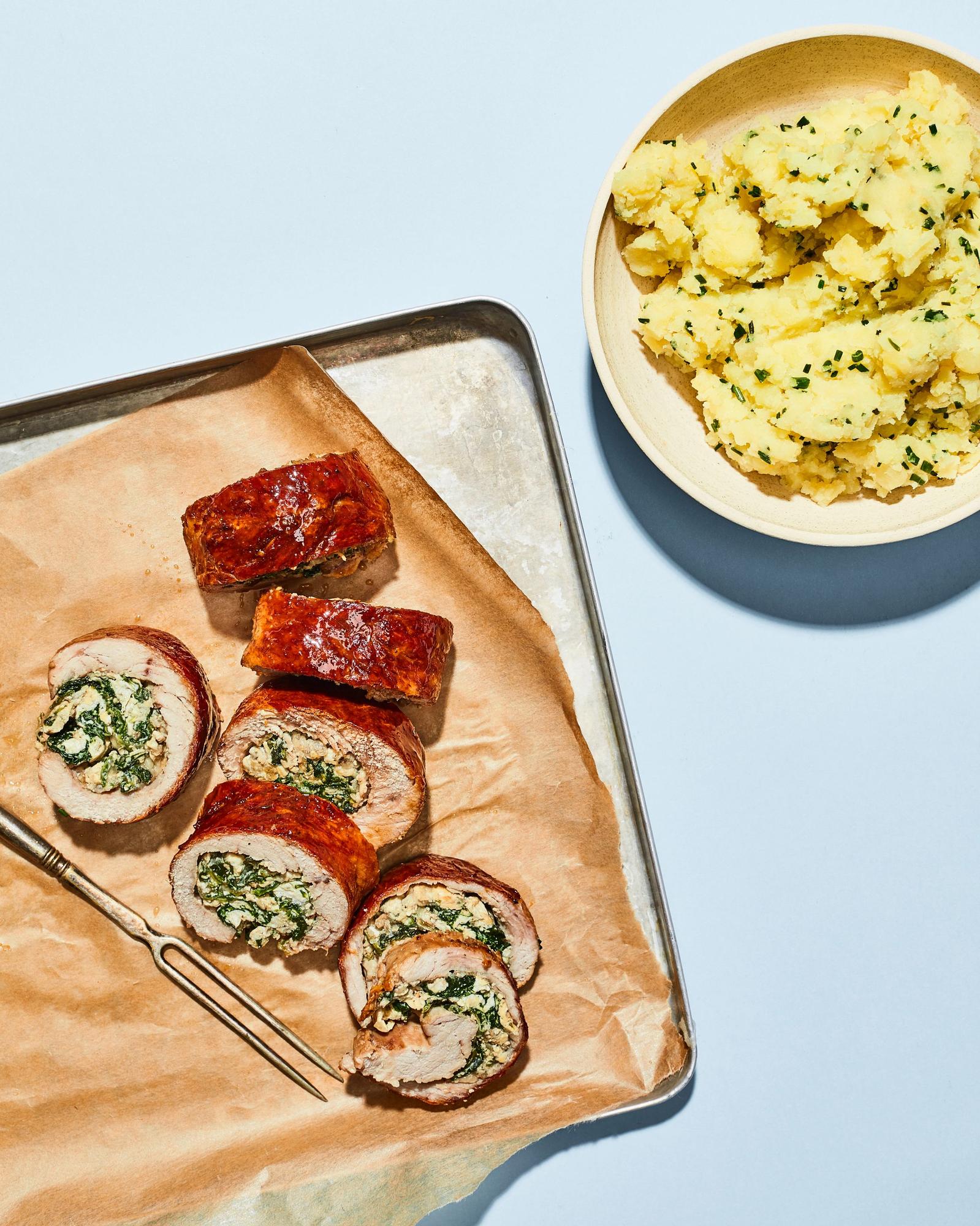 Teľacia roláda so špenátom a zemiakmi