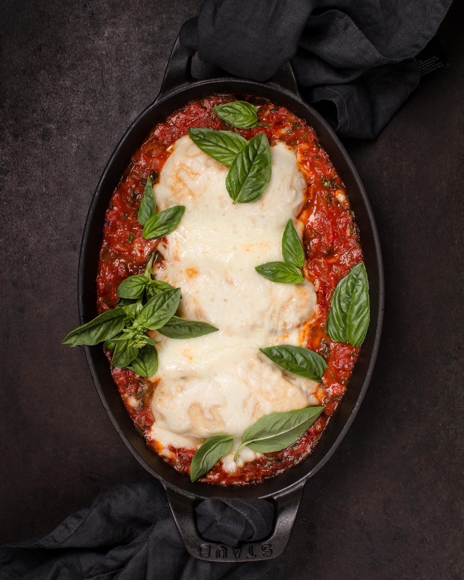 Kuracie prsia v paradajkovej omáčke s mozzarellou