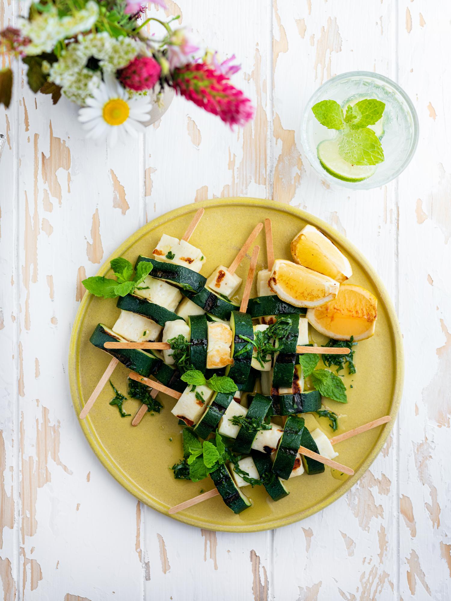 Špíz s cuketou a halloumi syrom