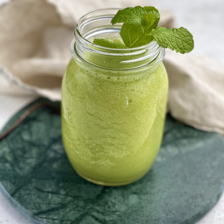 Smoothie so stopkovým zelerom